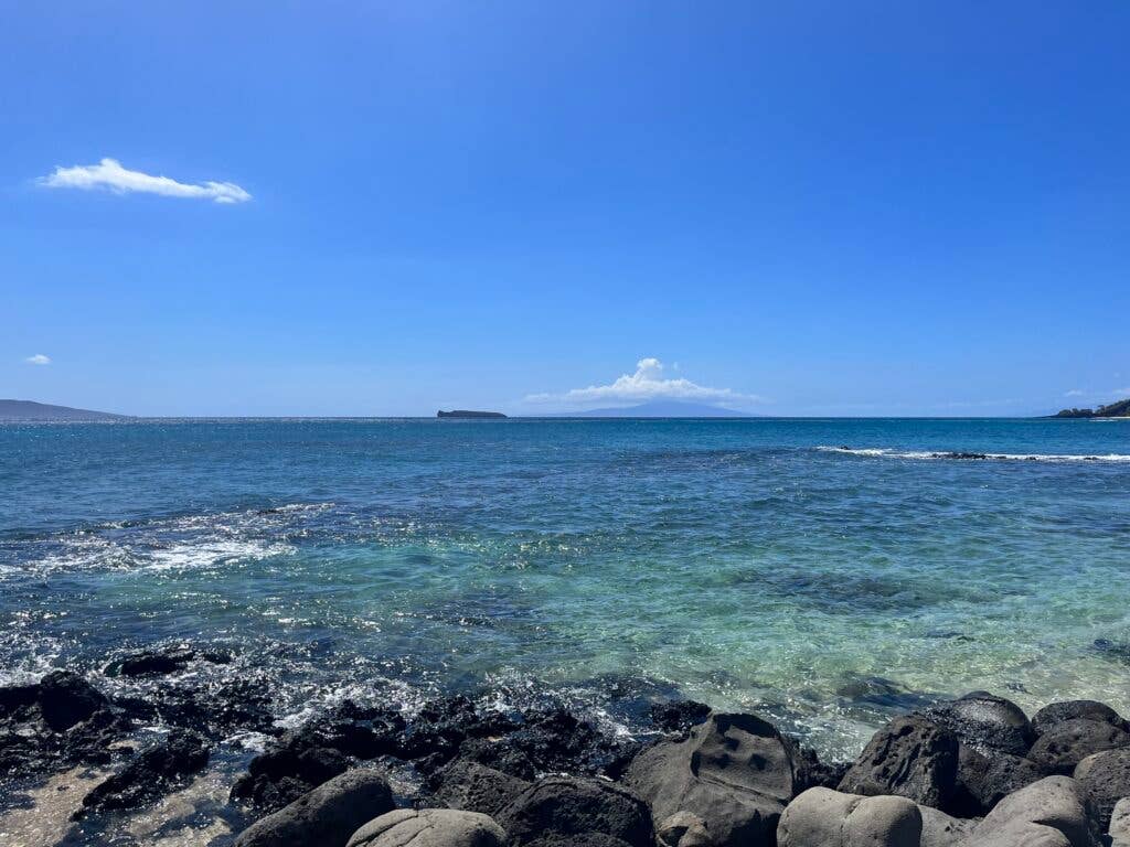 molokini crater in hawaii