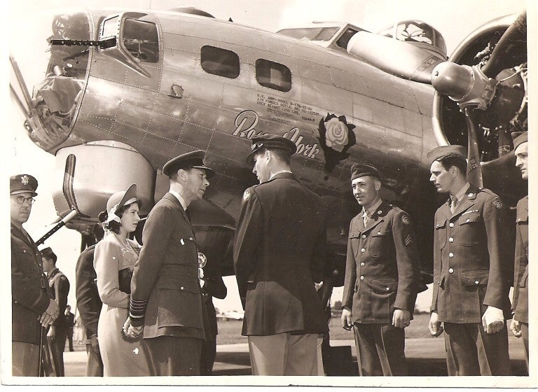 royal family with B-17 flying fortresses