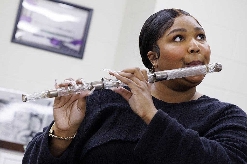 lizzo playing flute