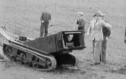 This eccentric tank design was appropriately named the ‘Praying Mantis’