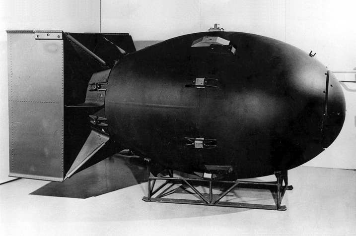 A "Fat Man" bomb, or gravity bomb photographed in the 1940s.