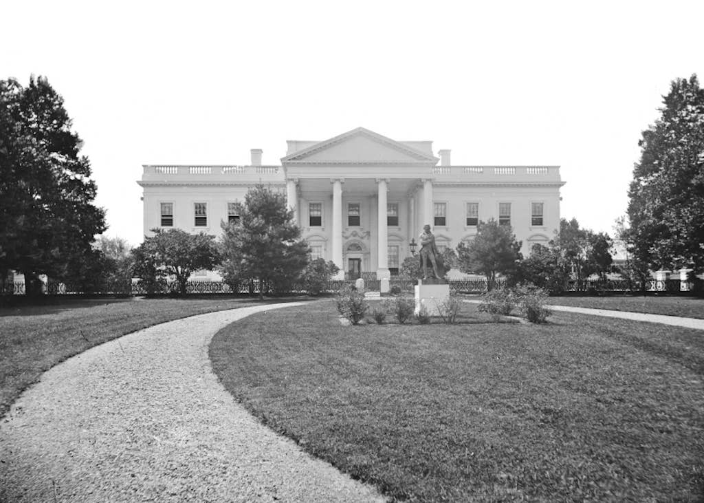 white house north lawn