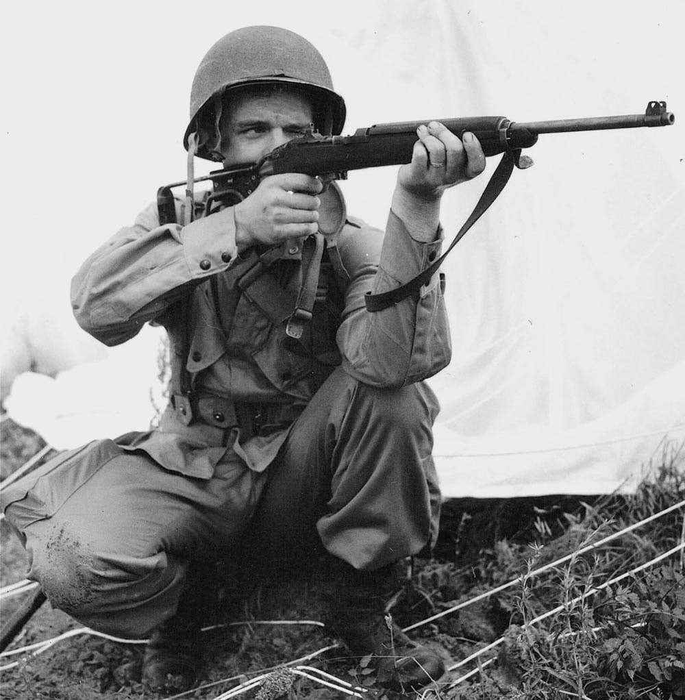 M1 carbine for paratroopers in WWII