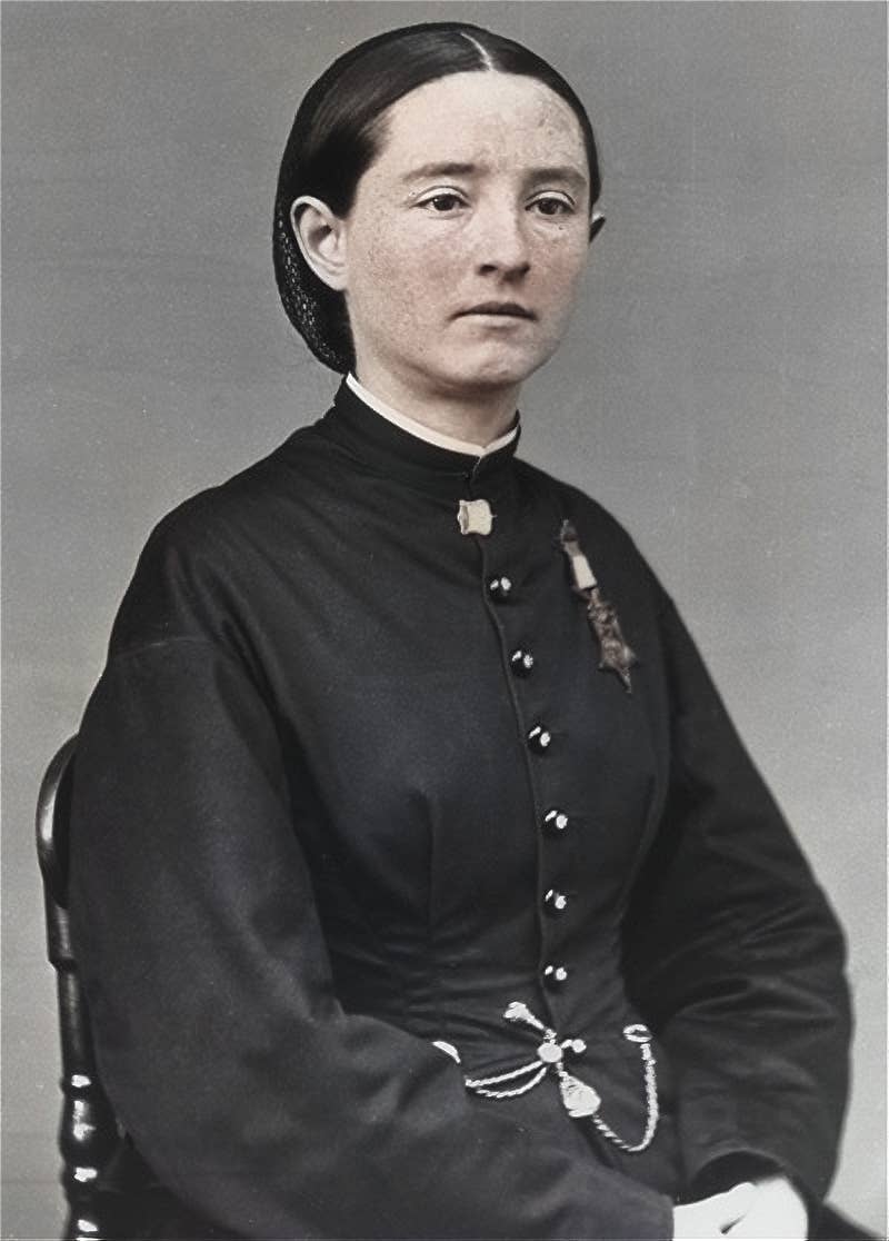 woman medal of honor