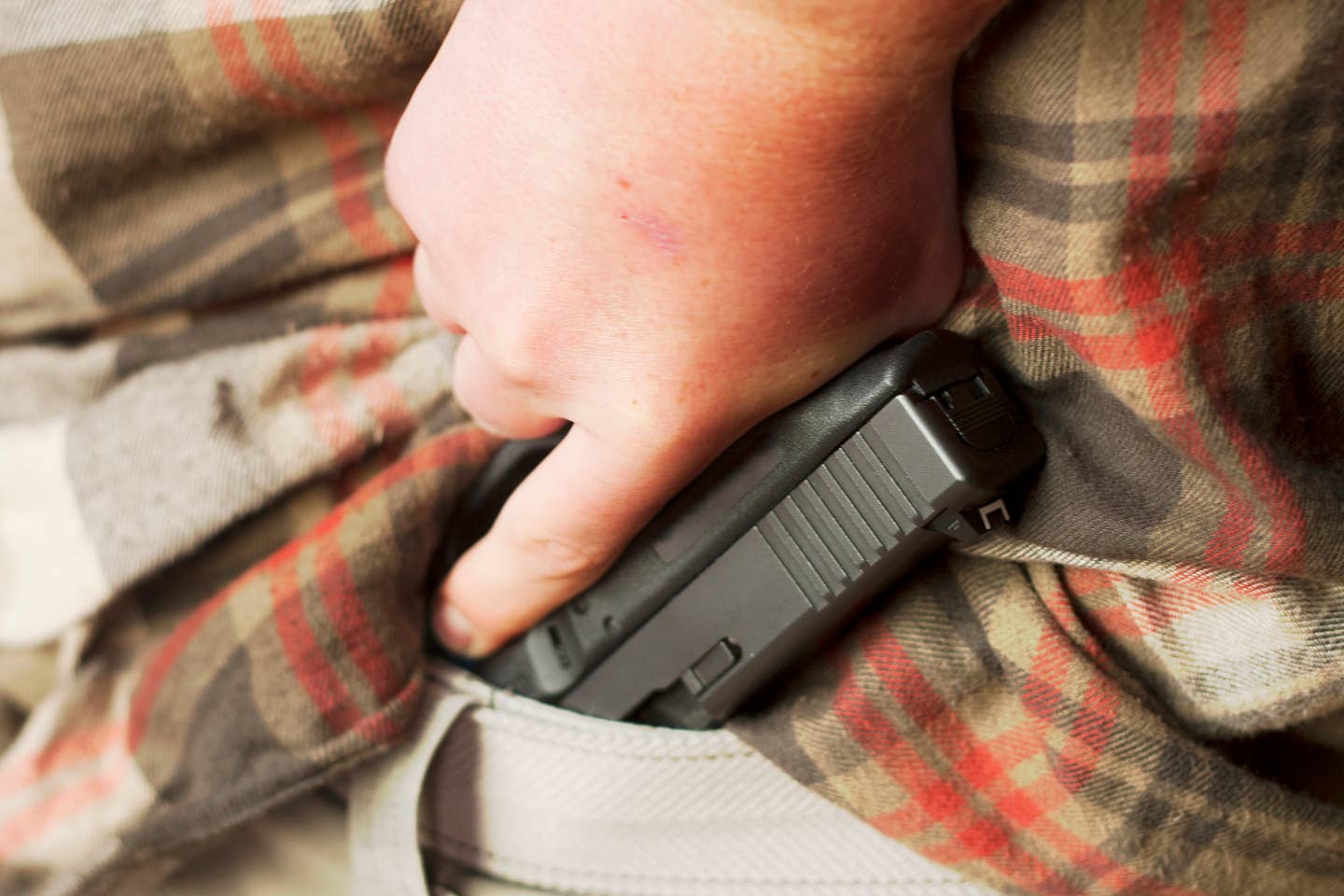 concealed carry pistol in waistband