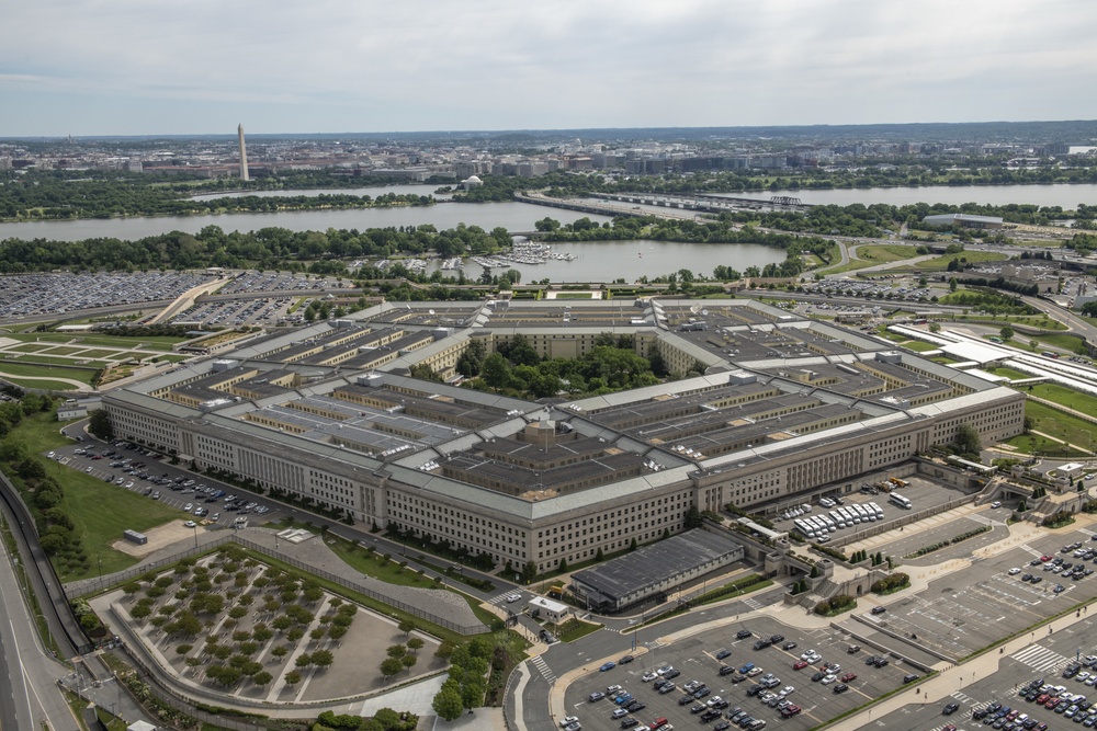 <em>Despite its size, the Pentagon is designed for employees to get from one point to anywhere else in the building in seven minutes (U.S. Air Force)</em>