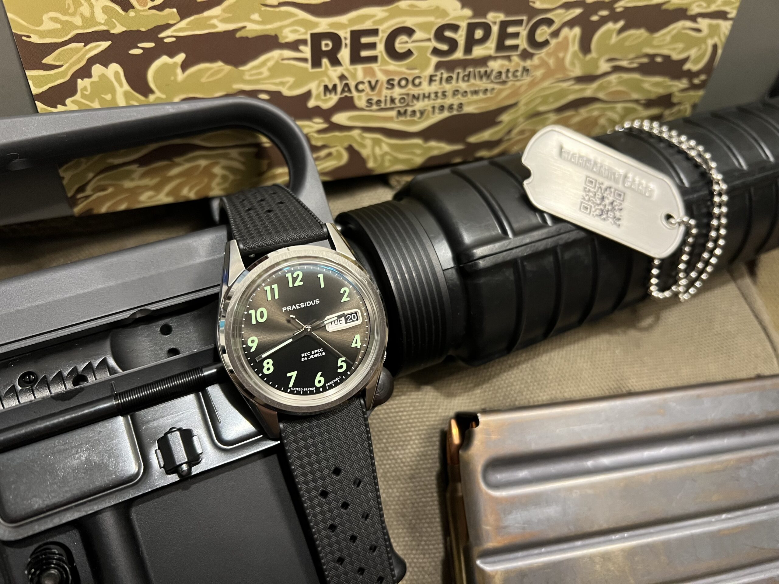 <em>The Rec Spec features a box with MACV-SOG's iconic tiger stripe pattern and a warranty card QR code on a dog tag (WATM/Miguel Ortiz)</em>