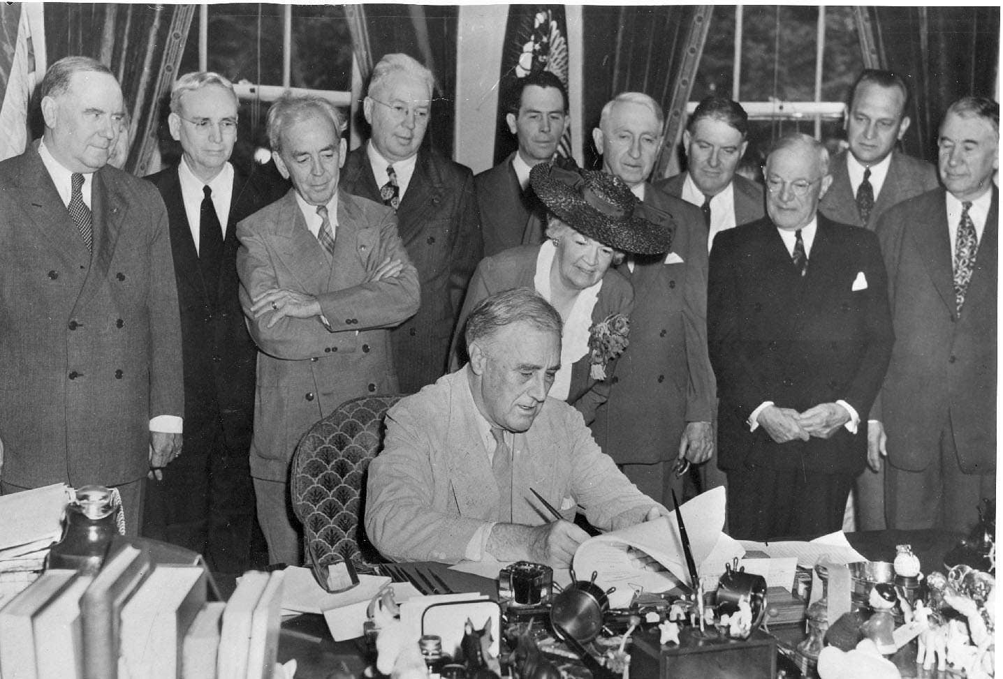 President Roosevelt signs the GI Bill in Washington DC in 1944. (Photo: White House archives)