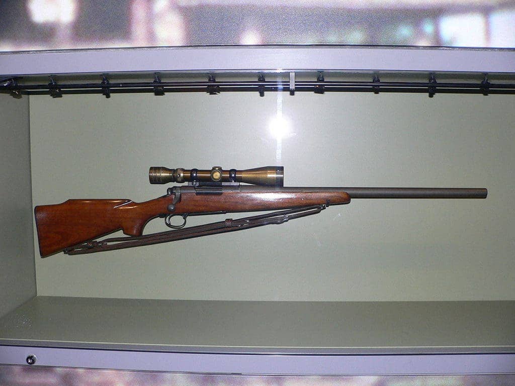 This is the M40 sniper rifle used by Chuck Mawhinney during the Vietnam War. (Photo from Wikimedia Commons)