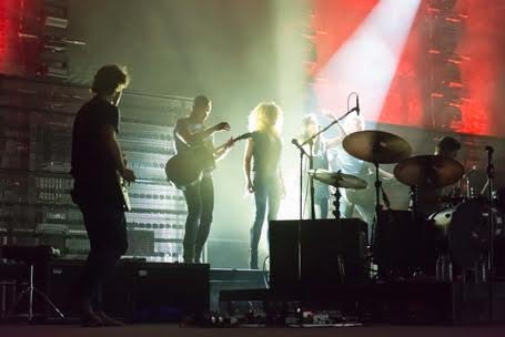 Country mega-stars Little Big Town play for the troops. (Photo: Sean Gilfillan)