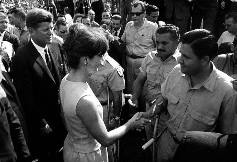 Members of the Cuban invasion force meet President and Mrs. Kennedy in 1962. Photo: John F. Kennedy Presidential Library