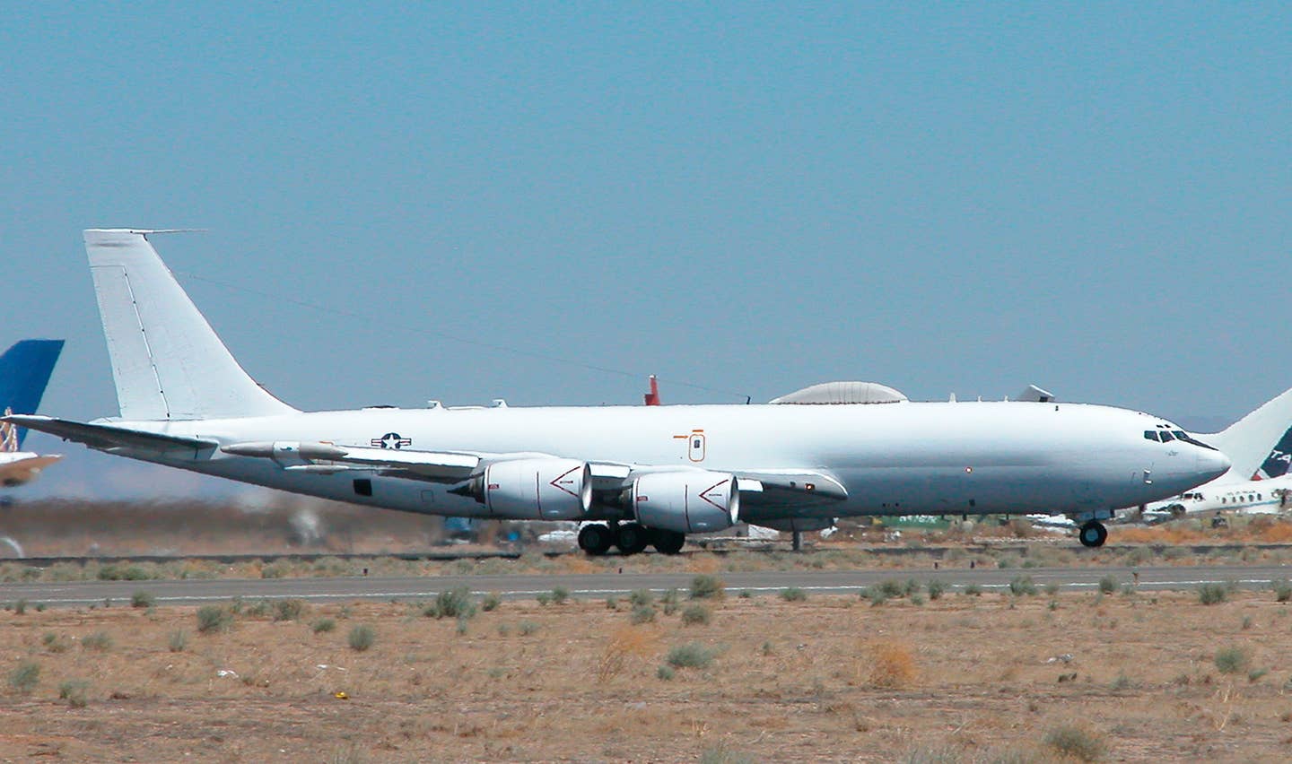 U.S. Navy E-6B Mercury at the Mojave Airport. (Wikimedia Commons)