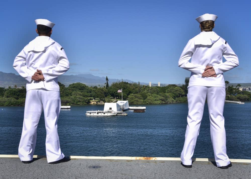 (U.S. Navy photo by Mass Communication Specialist 3rd Class Emily Johnston)