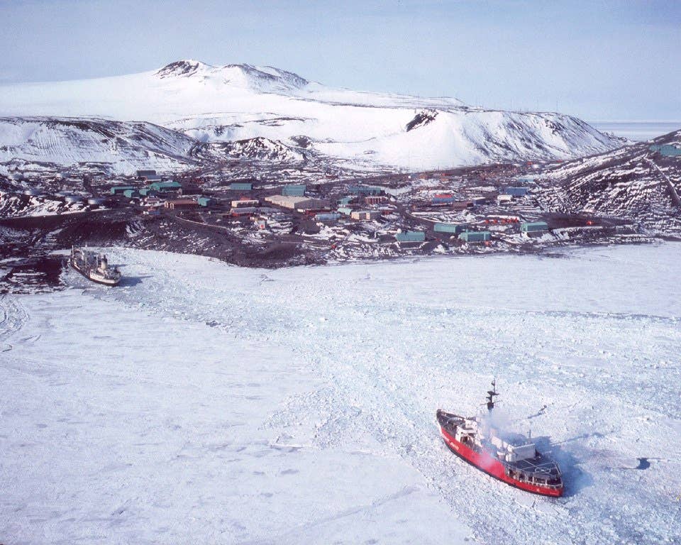 The icebreaker USCGC Glacier is shown approaching Winter Quarters Bay harbor at en:McMurdo Station, Antarctica. (Image USCG)