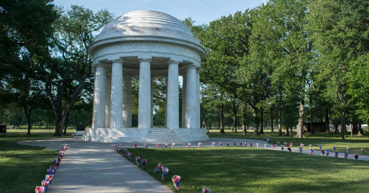 District of Columbia War Memorial in West Potomac Park, Washington, D.C. Photo from Wikimedia Commons.