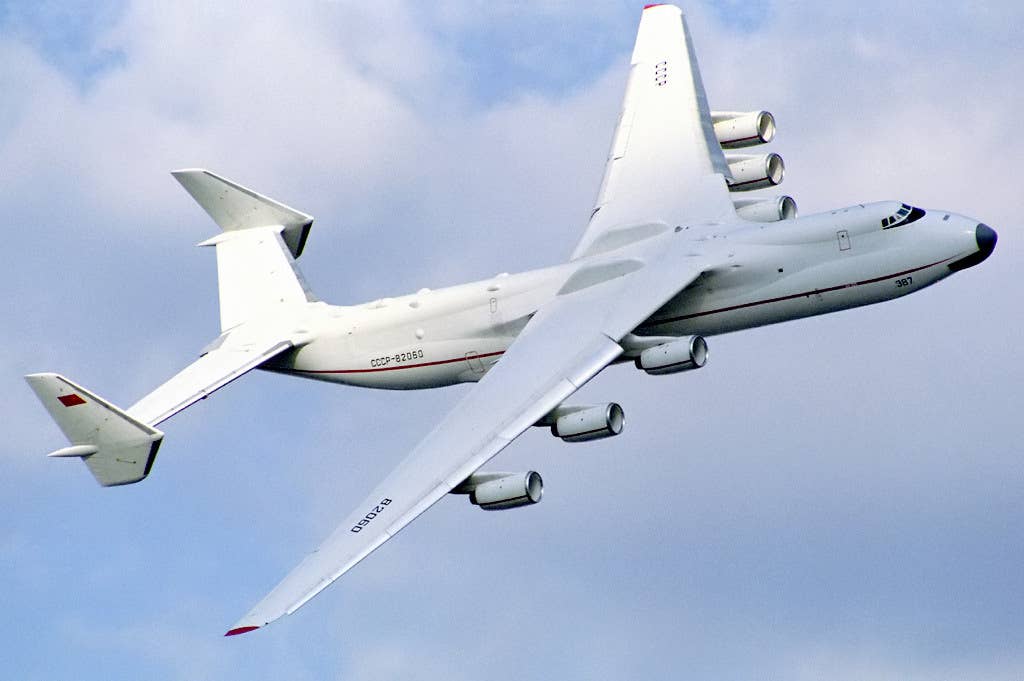 The first (and only, to date) Antonov An-225 cargo aircraft in flight at Farnborough 1990 airshow. (Image from Wikimedia Commons)