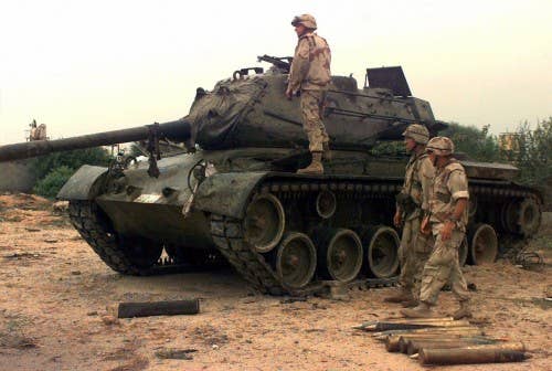 marines next to somali tank mohamed farrah aidid