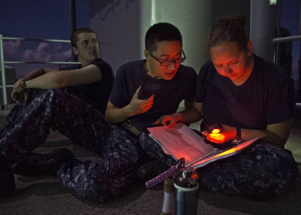 Photo: Mass Communication Specialist 3rd Class Amanda S. Kitchner/US Navy