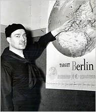 William Hitler points to Berlin. | Wikimedia Commons