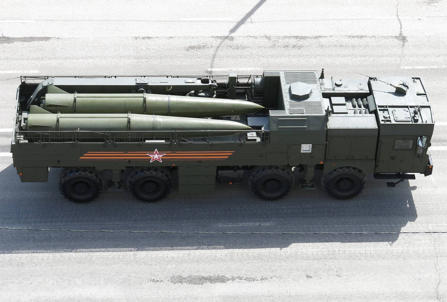 Iskander Transport Loader 9T250, holding two SS-26 ballistic missiles. (Wikimedia Commons)