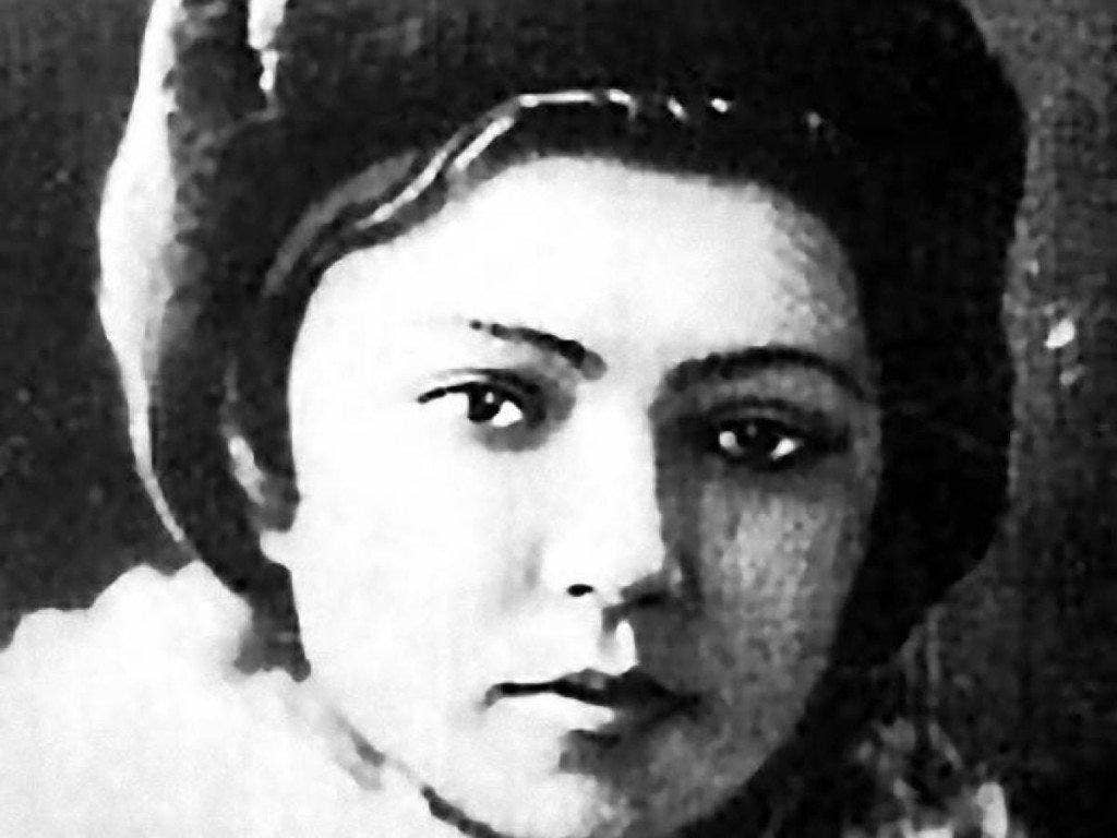 Mariya Oktyabrskaya after joining the Red Army in 1943.