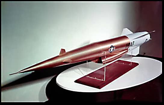A mockup of the SLAM missile (Photo Vought)