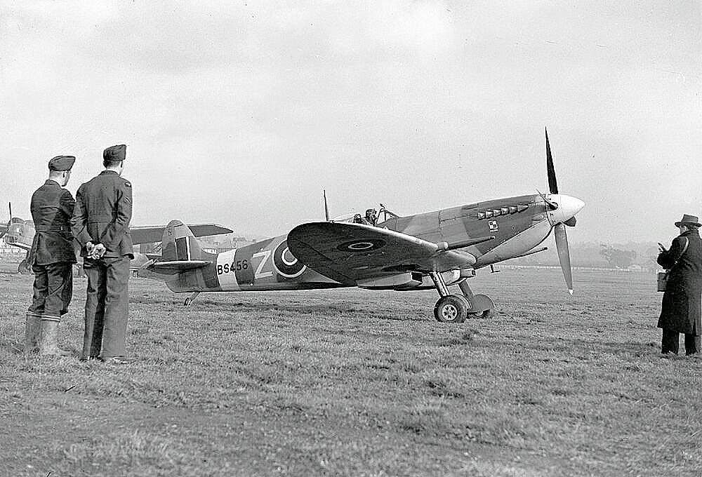 A Spitfire of No. 306 Polish Fighter Squadron in 1943 (Photo Wikimedia Commons)
