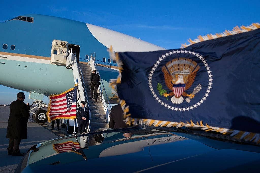 Air Force One before leaving Cleveland for Philadelphia in 2013. (Photo: The White House)