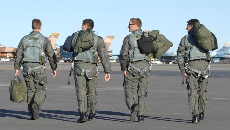 17 signs that you might be a military aviator