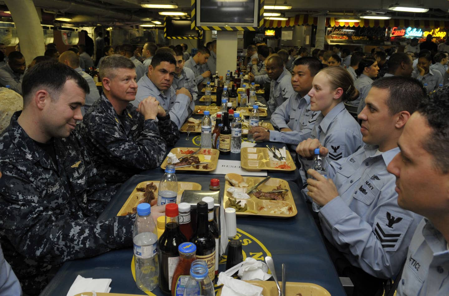 (U.S. Navy photo by Mass Communication Specialist 1st Class Tiffini Jones Vanderwyst)