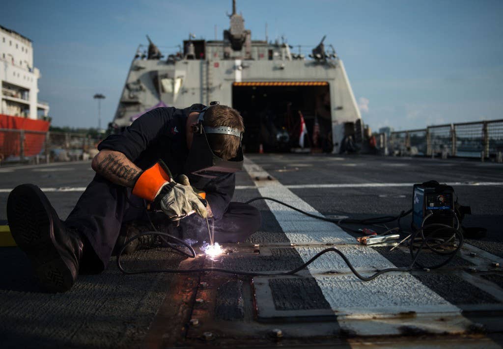 U.S. Navy photo by Mass Communication Specialist 2nd Class Antonio Turretto Ramos