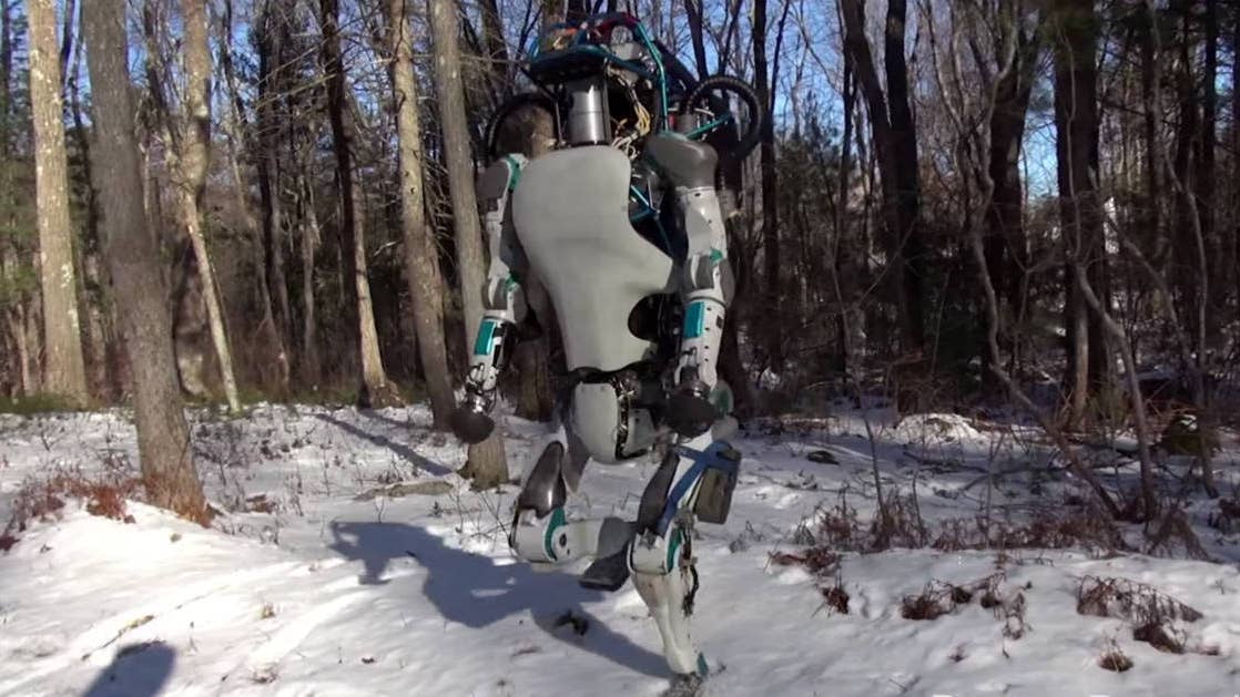 Robot soldiers are coming! Robot soldiers are coming!