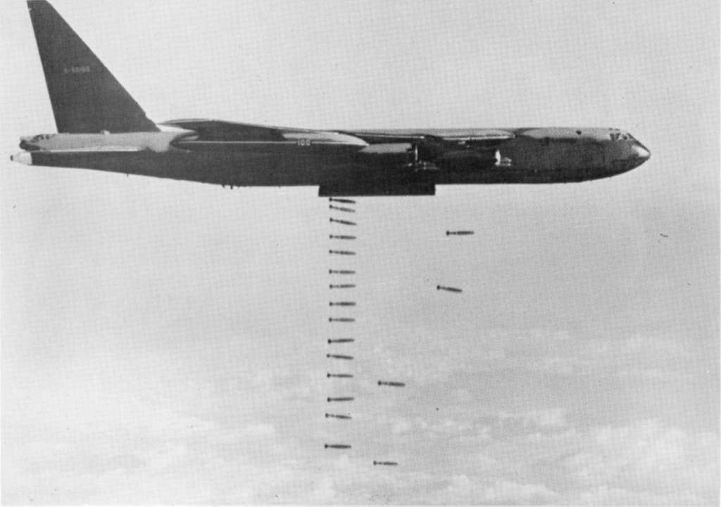 B-52D dropping 500-lb bombs - it was able to carry 84 internally and 24 on the wings. (Image: Wikimedia)