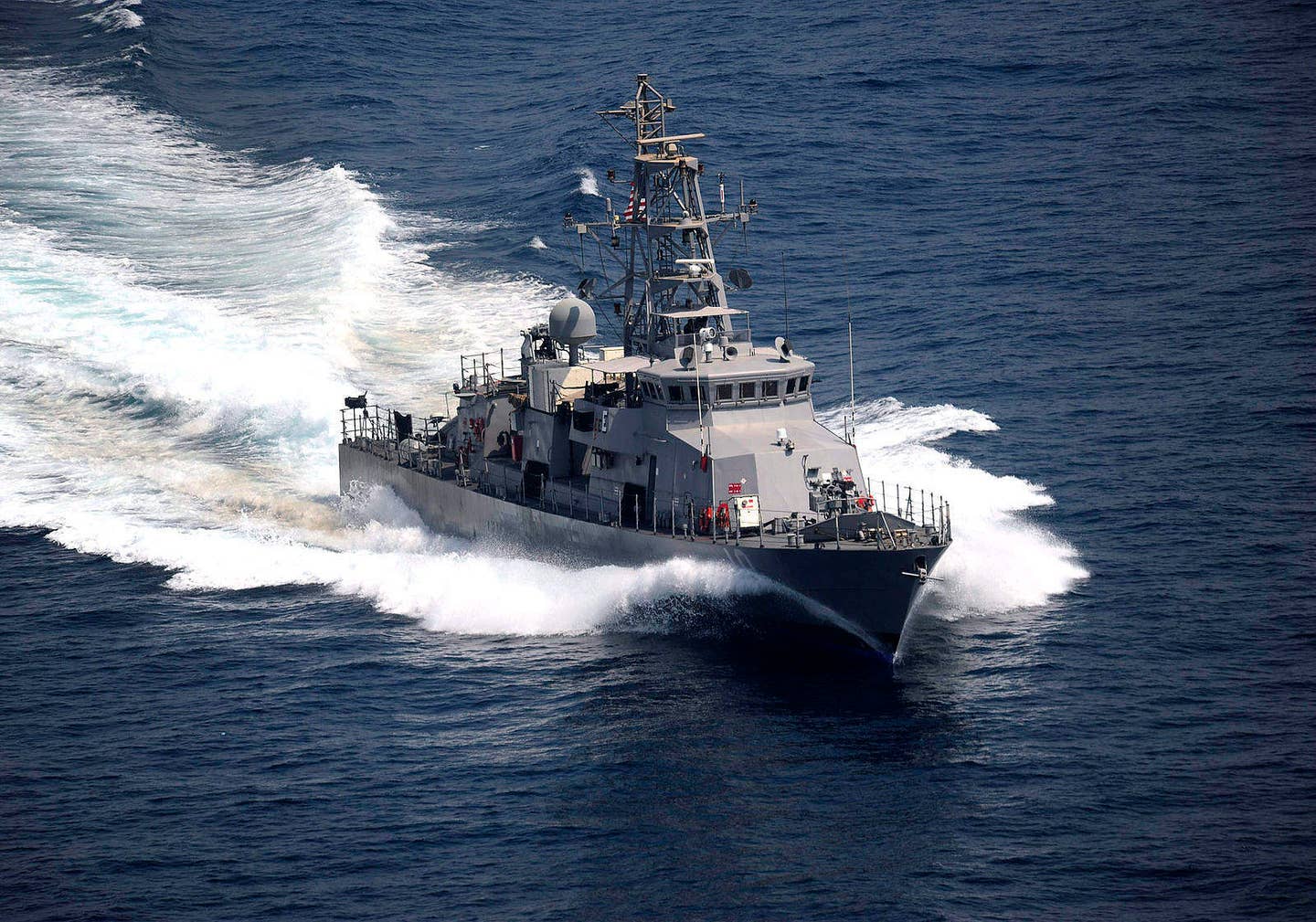 U.S. Navy photo by Mass Communication Specialist 2nd Class Walter M. Wayman