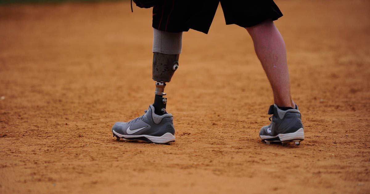Wounded veterans helped amputee victims of the Boston Marathon bombing