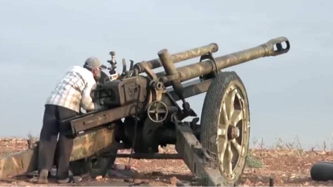 It looks like Syrian rebels are using Nazi-era artillery