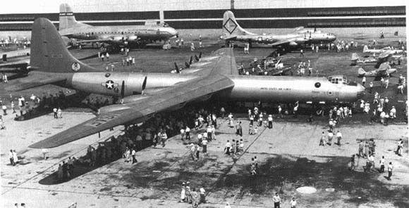 B-36 on the ramp. (Photo: USAF archives)