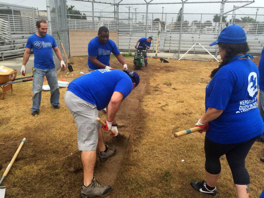 The Mission Continues hits the ground in LA to give a grade school a facelift