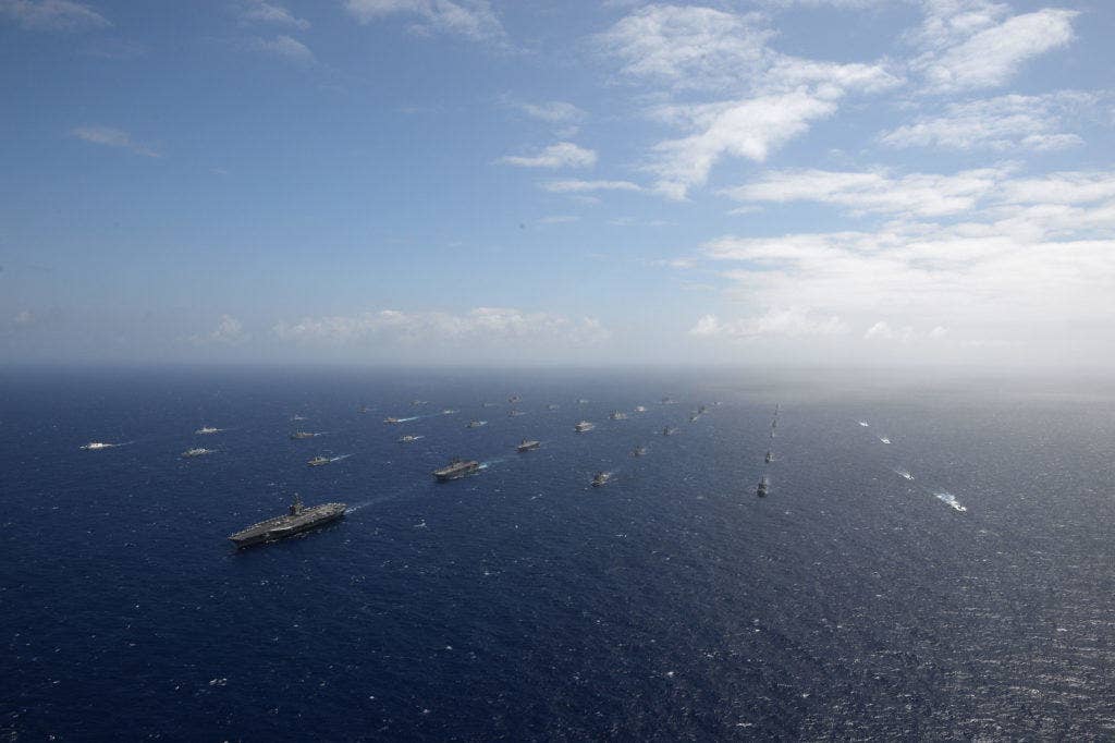 Forty ships and submarines sail in close formation during Rim of the Pacific 2016. (Photo: US Navy Mass Communication Specialist 1st Class Ace Rheaume)
