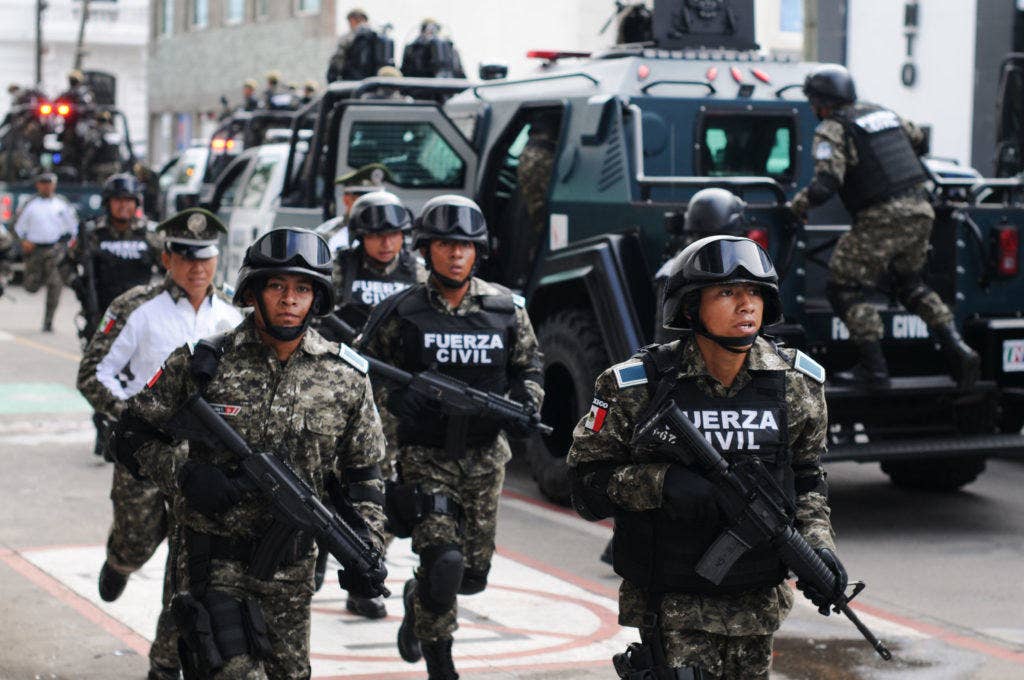 Fuerza Civil officers deploy on the streets of Veracruz (Mexican government photo)