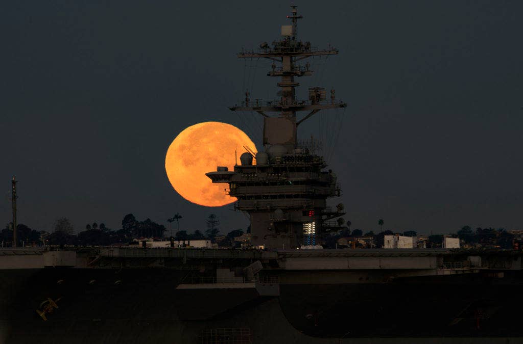 U.S. Navy photo by Petty Officer 2nd Class Abe McNatt