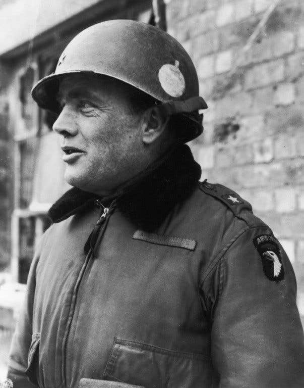 general mcauliffe at battle of the bulge
