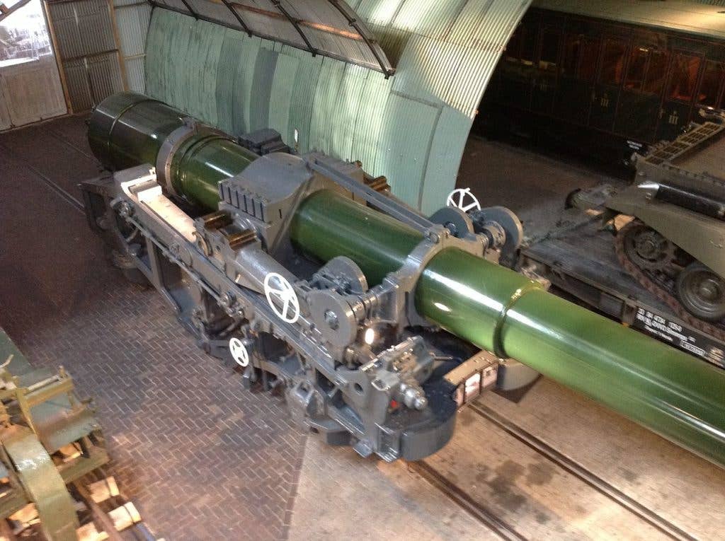 BL 18 inch Railway Howitzer, seen in Spoorwegmuseum, Utrecht in the Netherlands. (Photo from Wikimedia Commons)