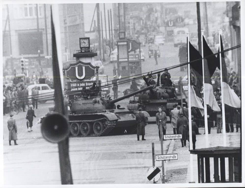 Soviet tanks withdraw from Checkpoint Charlie at the end of the crisis. (Photo: Central Intelligence Agency)