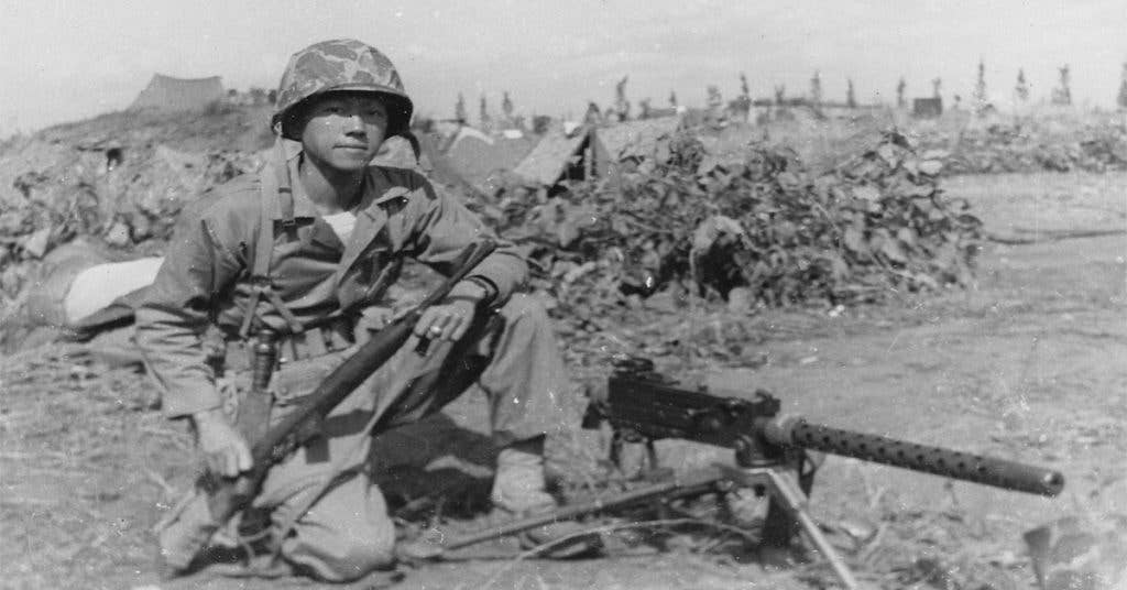 Lt. Chew-Een Lee was in charge of a machine-gun platoon.