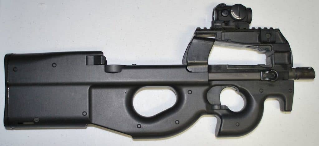 FN P90 with accessories. (Wikimedia Commons)