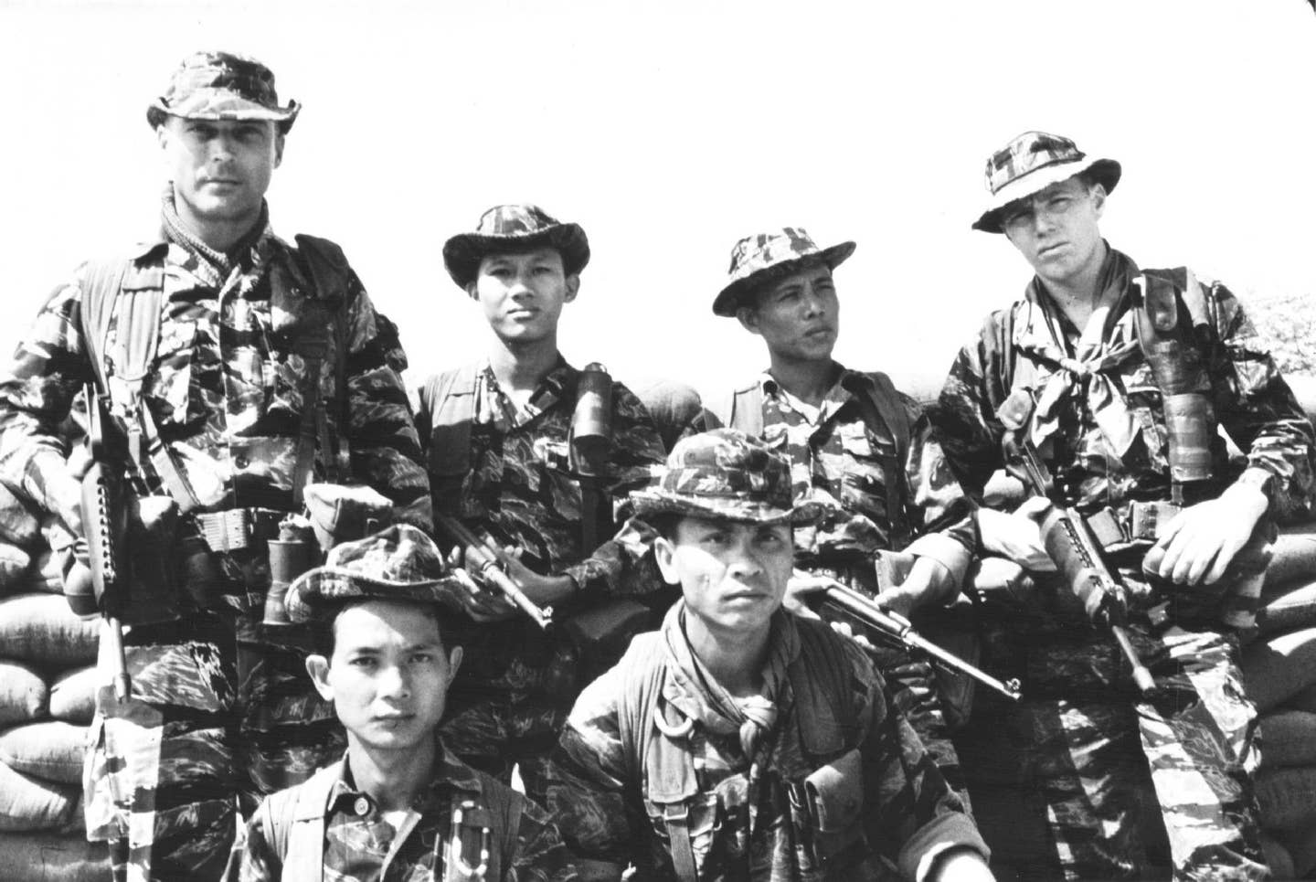 Members of 5th SFG with ARVN troops in Vietnam (Photo Wikimedia Commons)