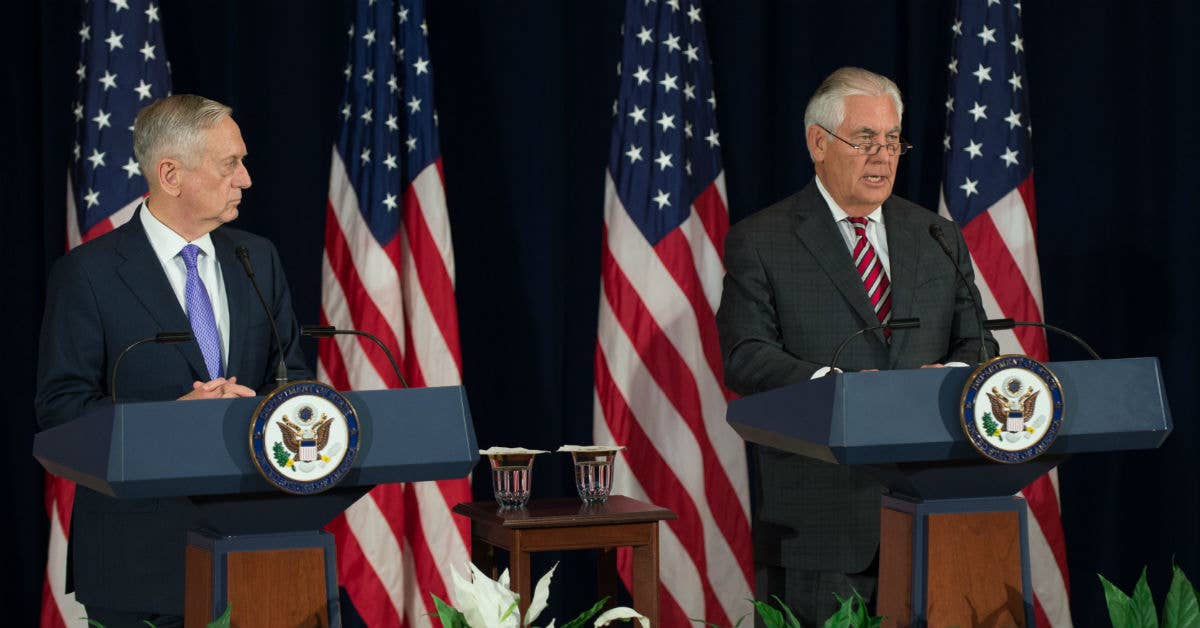Mattis (left) and Tillerson (right). DOD photo by U.S. Army Sgt. Amber I. Smith