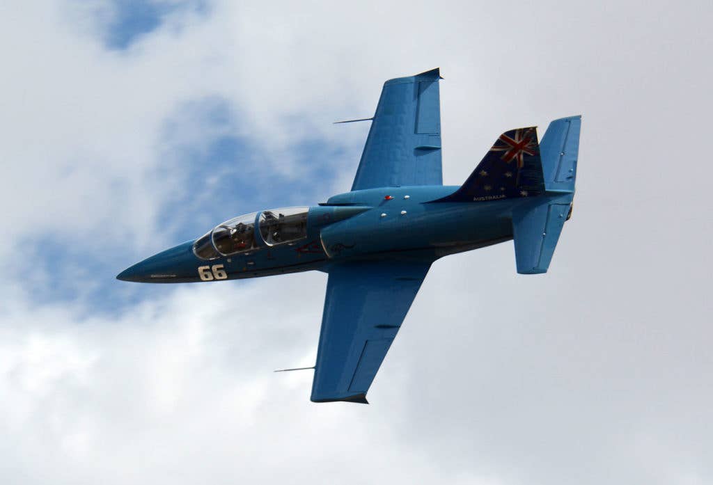 A civilian-owned L-39 Albatros (Wikimedia Commons)