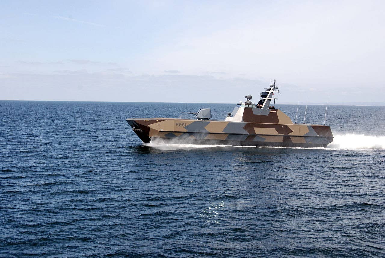 The Skjold-class missile boat can reach speeds of up to 60 knots. (Image from Wikimedia Commons)